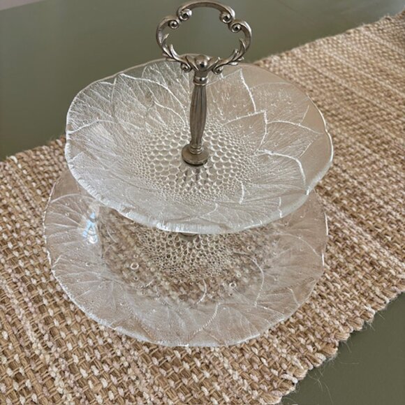 2 Tier Textured Glass Serving Piece Embossed Floral Pattern Vintage Holiday Gift - Picture 2 of 9